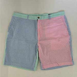 Mens vineyard vine shorts